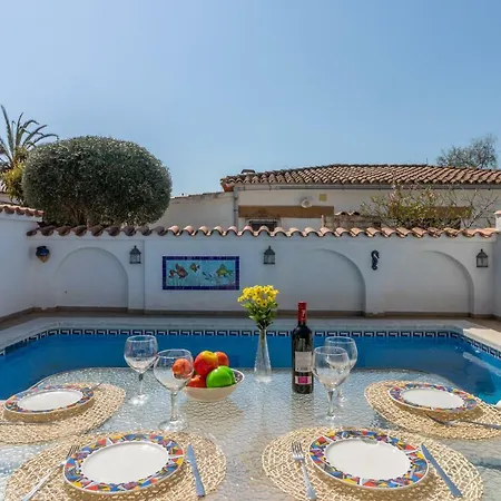 Goldhome - Requesens