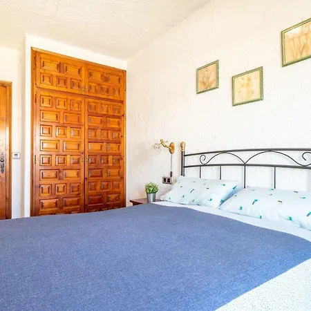 Goldhome - Requesens 度假居 *